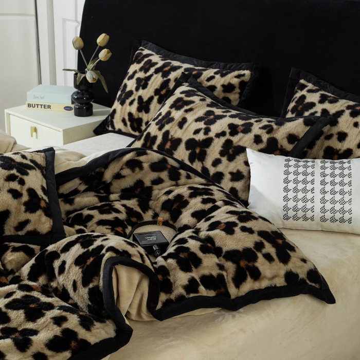 91家纺网 家纺一手货源 找家纺 库里梦家纺 2025网红直播热款10公分包边兔毛牛奶绒印花四件套-包边款 蝴蝶梦-咖-包边款