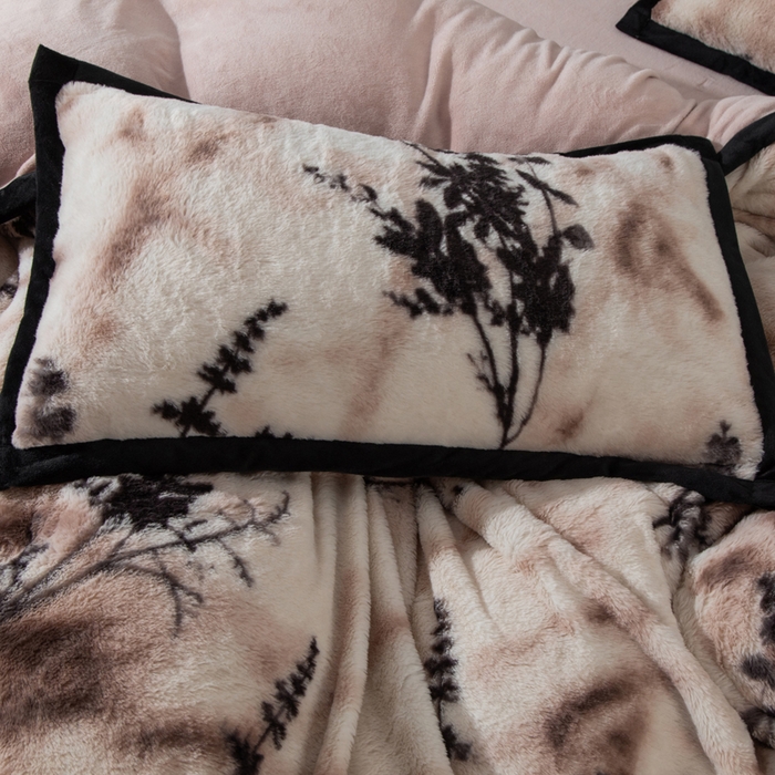 91家纺网 家纺一手货源 找家纺 库里梦家纺 2025网红直播热款10公分包边兔毛牛奶绒印花四件套-包边款 诛仙草-粉-包边款