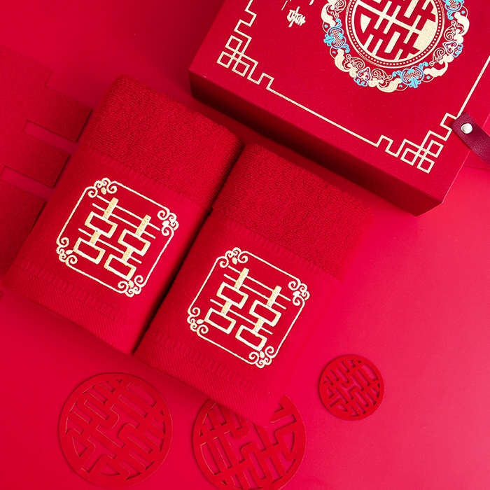 91家纺网 家纺一手货源 找家纺 朴尔家纺-毛巾被 2025新款全棉纯棉红色系喜庆婚庆伴手礼新婚回礼绣花毛巾-场景一 好事成双 35x75cm毛巾