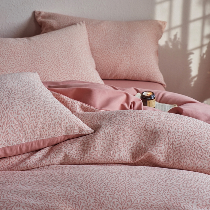 91家纺网 家纺一手货源 找家纺 千朵森 2025新款全棉纯棉色织提花磨毛四件套-秋思 秋思—粉漾