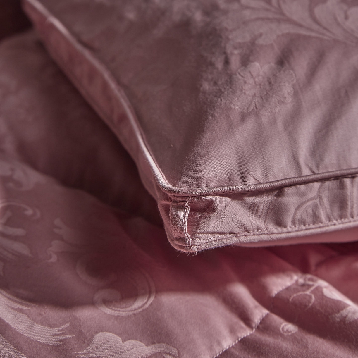 91家纺网 家纺一手货源 找家纺 暖羽屋羽绒馆 2025新款带质检报告 95白鹅绒60s提花纯棉羽绒被子 双层加厚冬被 F雅馨 浅棕