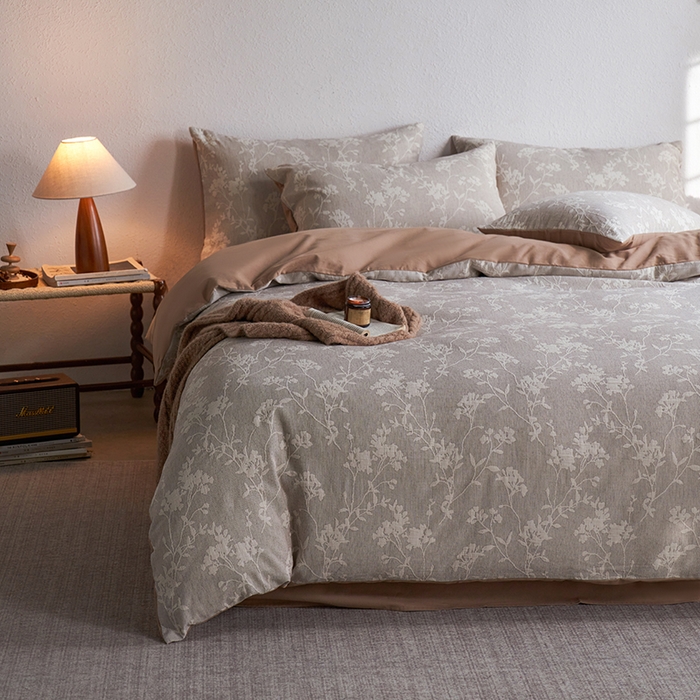 91家纺网 家纺一手货源 找家纺 千朵森 2025新款全棉纯棉色织提花磨毛四件套-秋思 秋思—叶影