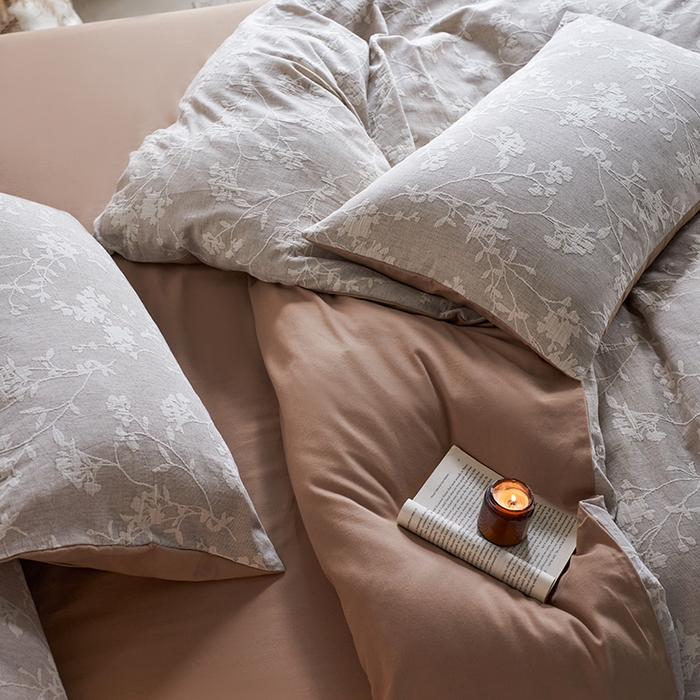 91家纺网 家纺一手货源 找家纺 千朵森 2025新款全棉纯棉色织提花磨毛四件套-秋思 秋思—叶影