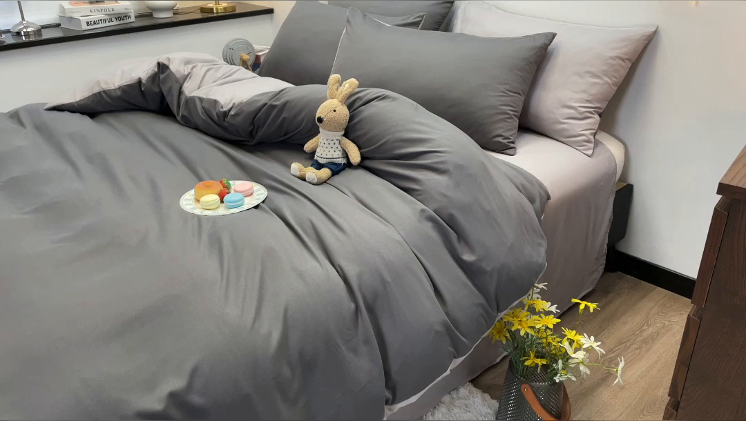 91家纺网 家纺一手货源 找家纺 赫然家纺 2026新款纯色磨毛系列床笠款四件套 深灰+浅灰