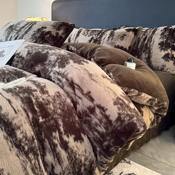 91家纺网 家纺一手货源 找家纺 赛丽雅 2025新款高克重兔毛绒兔兔绒牛奶绒四件套 法式