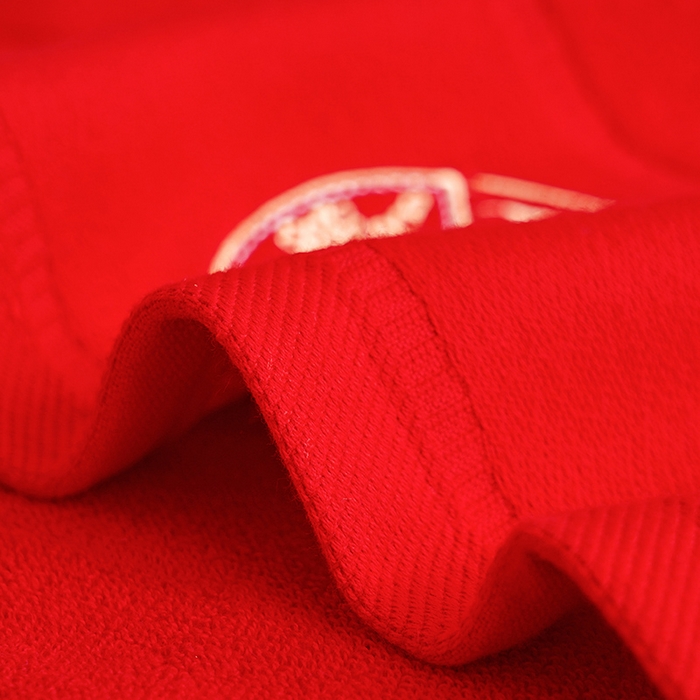 91家纺网 家纺一手货源 找家纺 朴尔家纺-毛巾被 2025新款全棉纯棉红色系喜庆婚庆伴手礼新婚回礼绣花毛巾-场景二 组合图仅供展示不可下单 