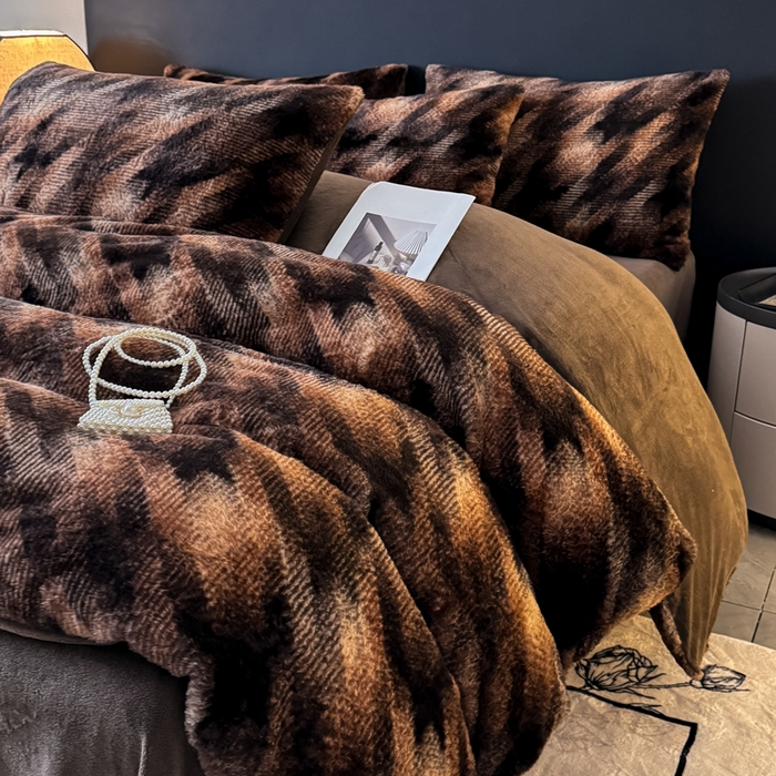 91家纺网 家纺一手货源 找家纺 赛丽雅 2025新款高克重兔毛绒兔兔绒牛奶绒四件套 格调