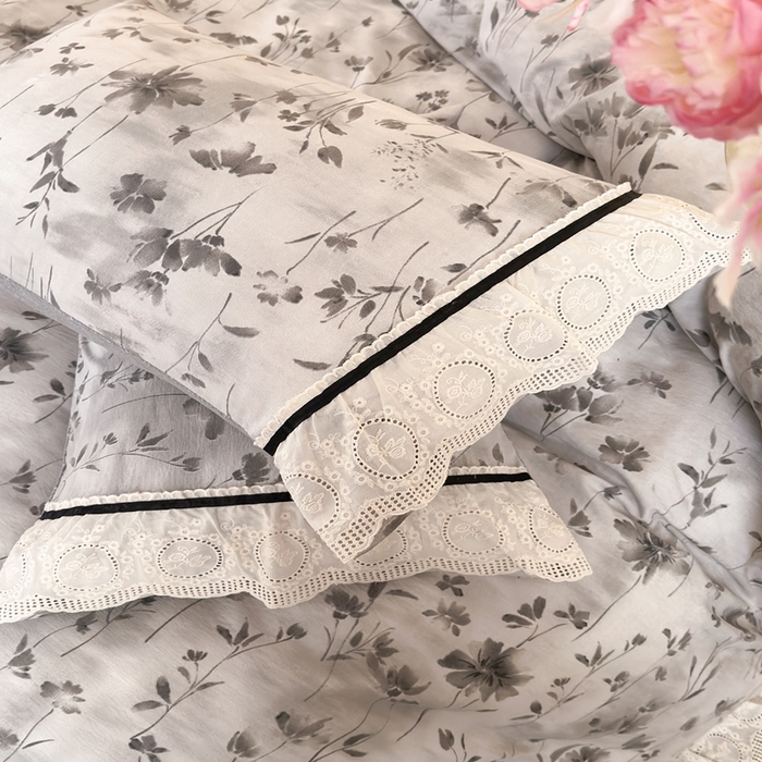 91家纺网 家纺一手货源 找家纺 芯贝儿 2025秋冬新款加厚全m花边m麻复古风亚麻皱皱双层纱水洗m四件套 秘境烟雨