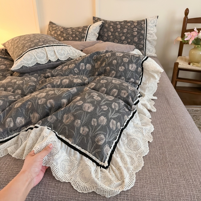 91家纺网 家纺一手货源 找家纺 芯贝儿 2025秋冬新款加厚全m花边m麻复古风亚麻皱皱双层纱水洗m四件套 浮生序梦