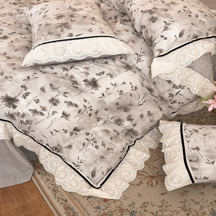 91家纺网 家纺一手货源 找家纺 芯贝儿 2025秋冬新款加厚全m花边m麻复古风亚麻皱皱双层纱水洗m四件套 秘境烟雨