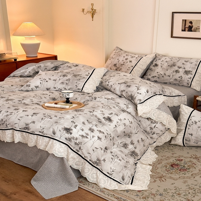 91家纺网 家纺一手货源 找家纺 芯贝儿 2025秋冬新款加厚全m花边m麻复古风亚麻皱皱双层纱水洗m四件套 秘境烟雨