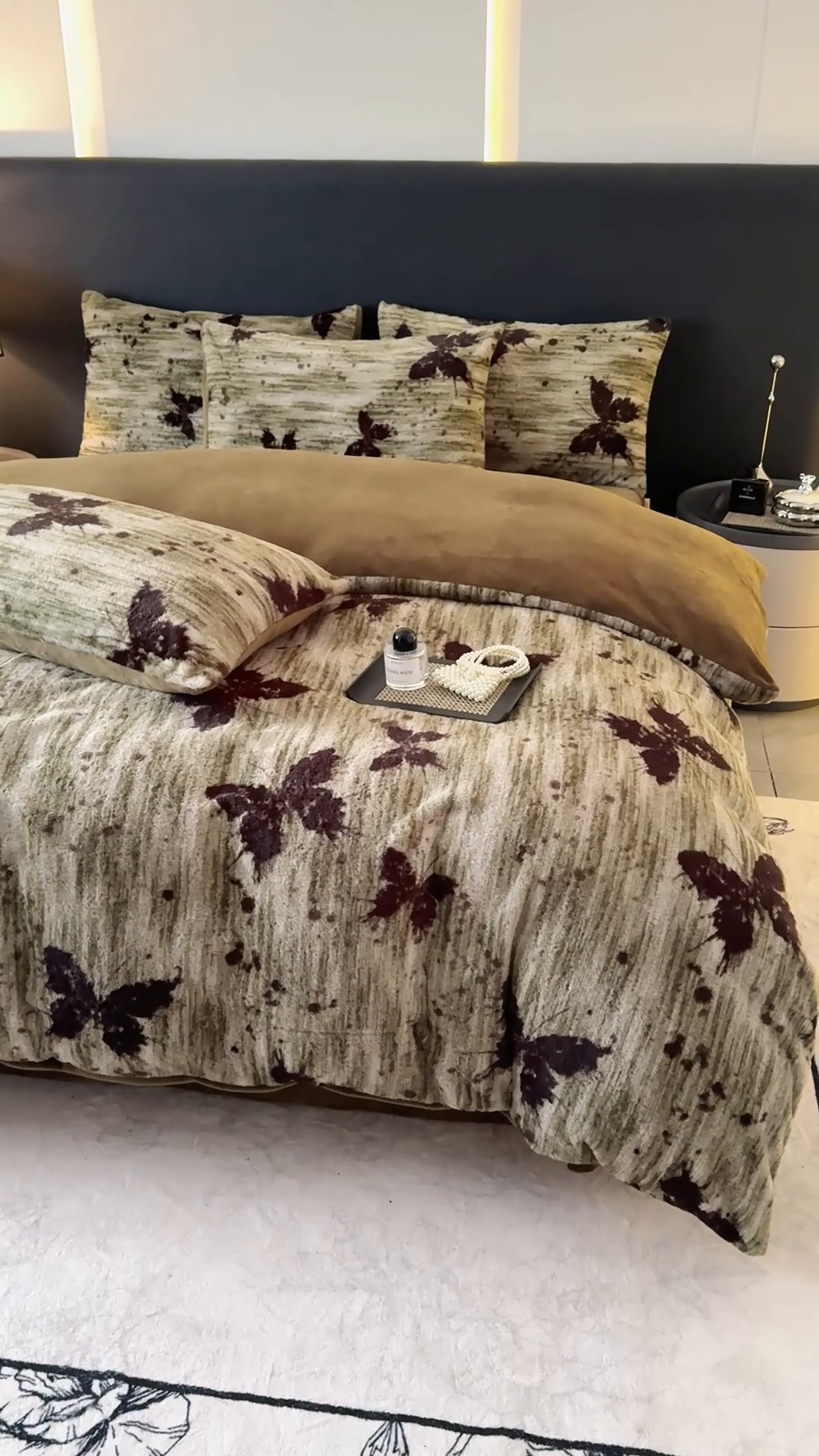 91家纺网 家纺一手货源 找家纺 赛丽雅 2025新款高克重兔毛绒兔兔绒牛奶绒四件套 蝴蝶