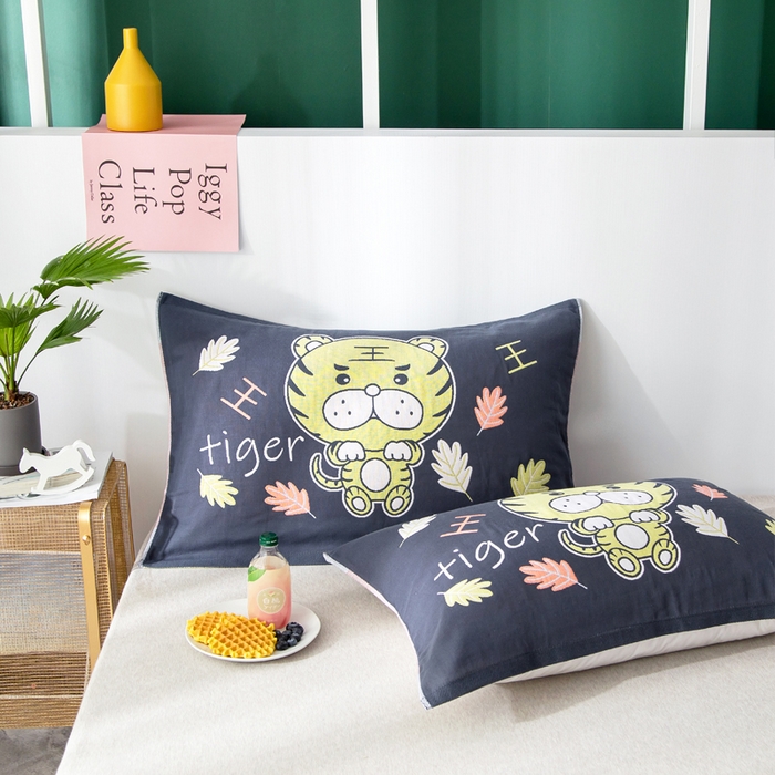 91家纺网 家纺一手货源 找家纺 朴尔家纺-毛巾被 2025新款儿童定位卡通大版花全棉纯棉四层纱布枕巾 威风虎 40x60cm儿童枕巾/对