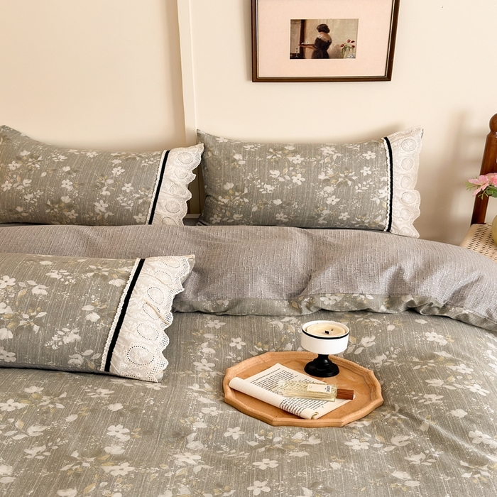 91家纺网 家纺一手货源 找家纺 芯贝儿 2025秋冬新款加厚全m花边m麻复古风亚麻皱皱双层纱水洗m四件套 幽兰拂晓