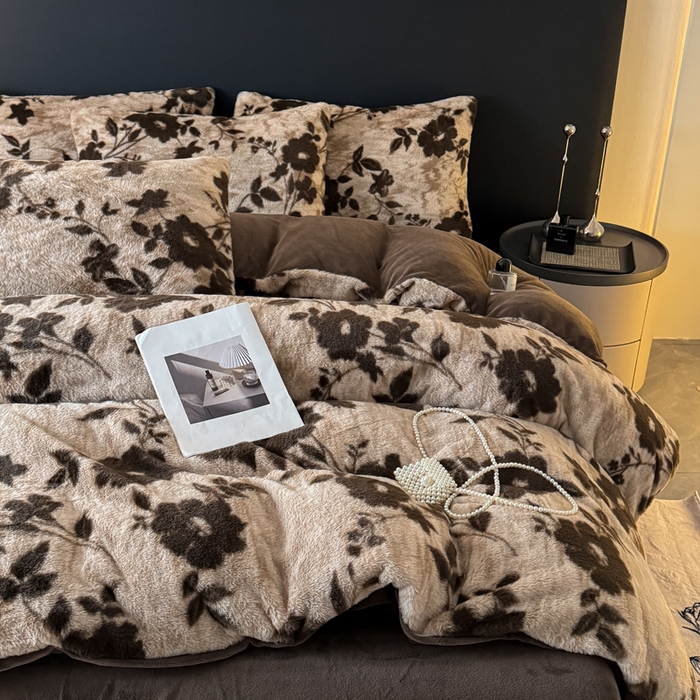 91家纺网 家纺一手货源 找家纺 赛丽雅 2025新款高克重兔毛绒兔兔绒牛奶绒四件套 简爱