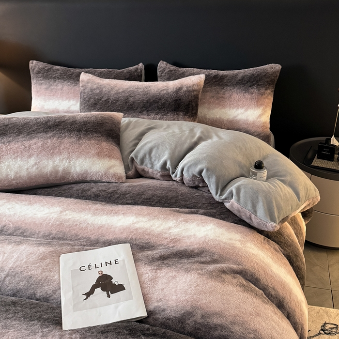 91家纺网 家纺一手货源 找家纺 赛丽雅 2025新款高克重兔毛绒兔兔绒牛奶绒四件套 时尚-粉