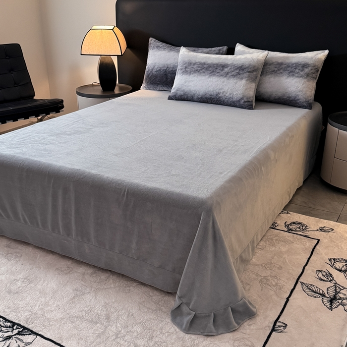 91家纺网 家纺一手货源 找家纺 赛丽雅 2025新款高克重兔毛绒兔兔绒牛奶绒四件套 时尚-蓝灰