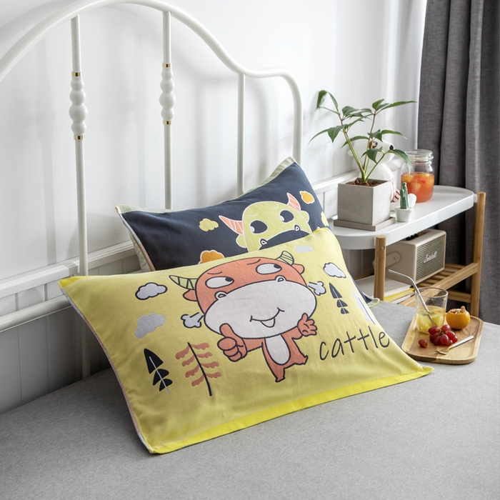 91家纺网 家纺一手货源 找家纺 朴尔家纺-毛巾被 2025新款儿童定位卡通大版花全棉纯棉四层纱布枕巾 牛小兽 53x78cm成人枕巾/对