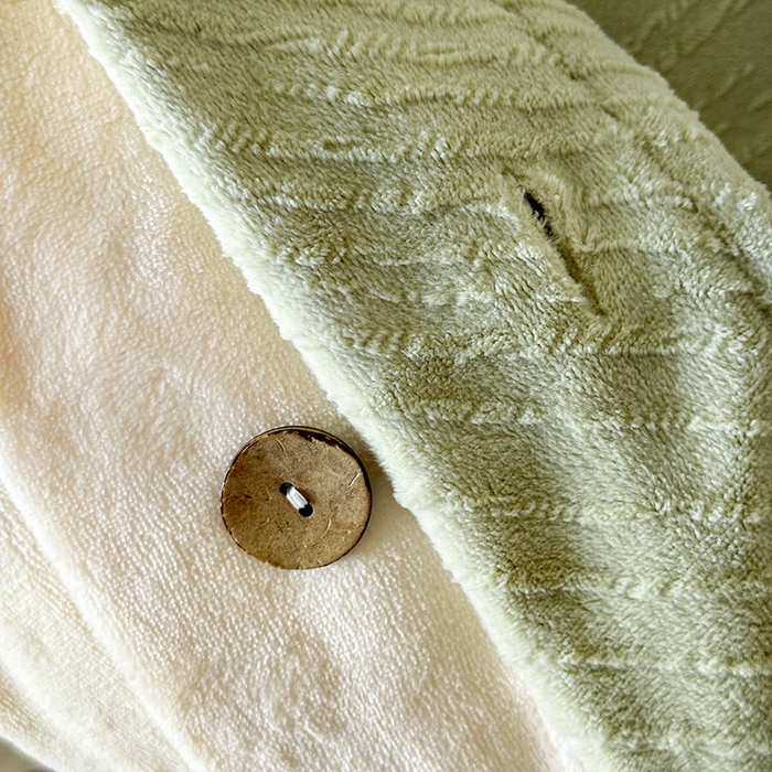 91家纺网 家纺一手货源 找家纺 （总）十方家居 2025年新款9斤加厚雕花绒牛奶绒剪花纽扣款工艺牛奶绒四件套（全网控价标准不低于168）