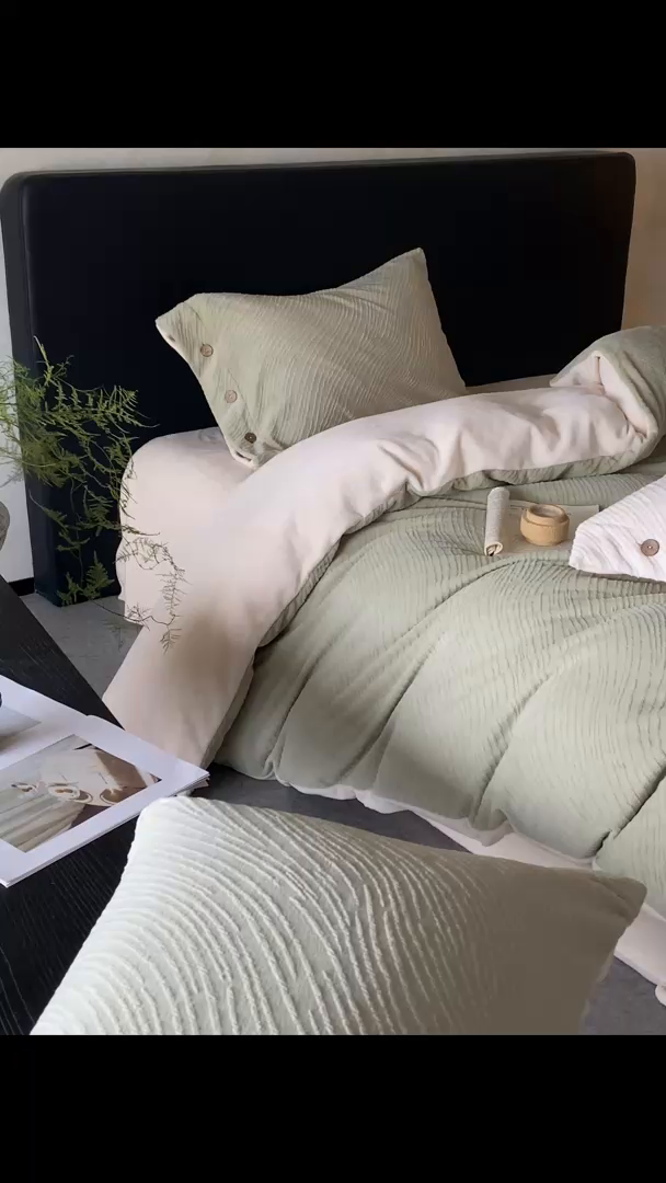 91家纺网 家纺一手货源 找家纺 （总）十方家居 2025年新款9斤加厚雕花绒牛奶绒剪花纽扣款工艺牛奶绒四件套（全网控价标准不低于168）