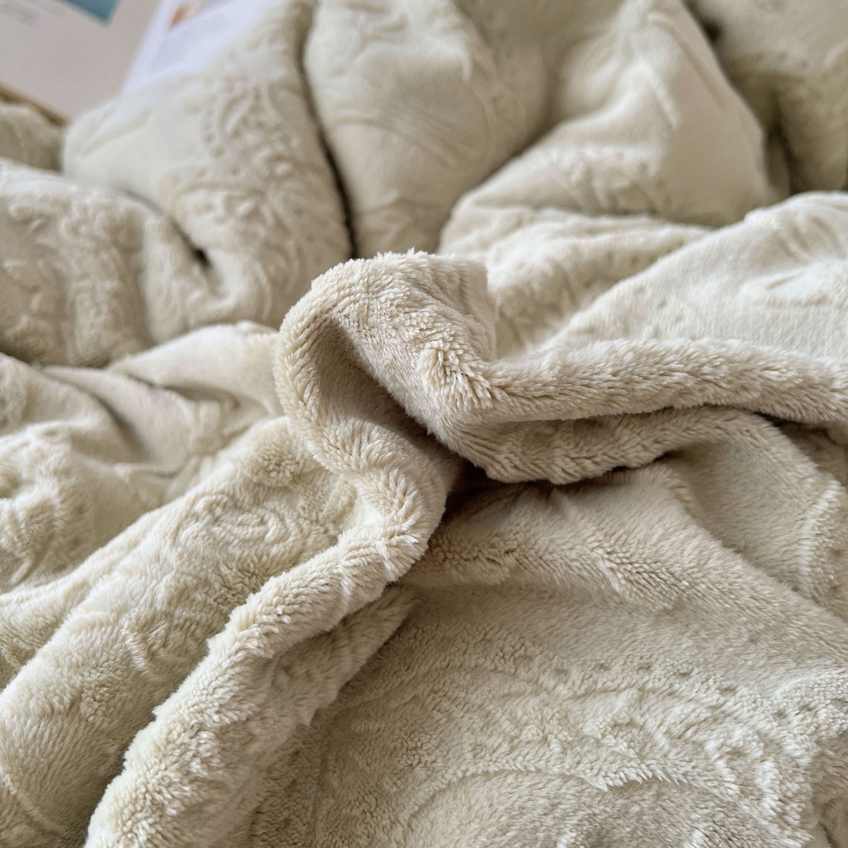 91家纺网 家纺一手货源 找家纺 六巷胡同 2025新款韩系博主风少女心蝴蝶结捧花A类牛奶绒四件套 蝴蝶结捧花-绿