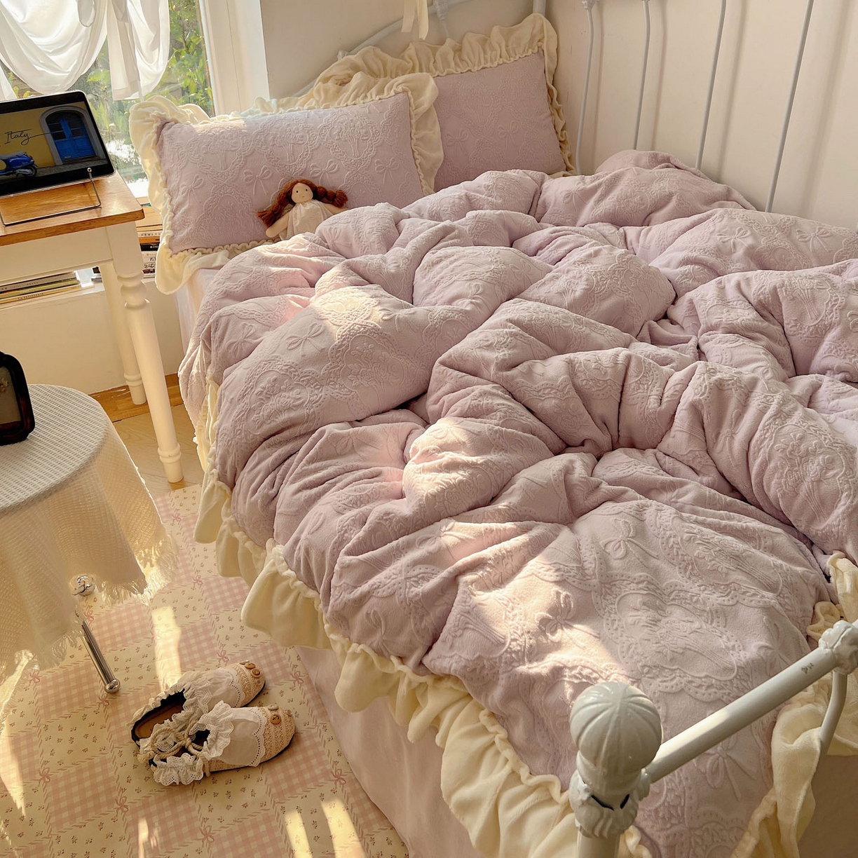 91家纺网 家纺一手货源 找家纺 六巷胡同 2025新款韩系博主风少女心蝴蝶结捧花A类牛奶绒四件套 蝴蝶结捧花-紫