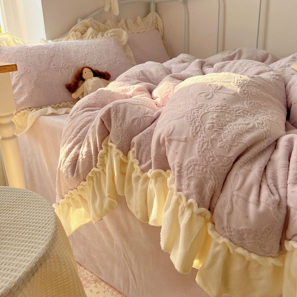 91家纺网 家纺一手货源 找家纺 六巷胡同 2025新款韩系博主风少女心蝴蝶结捧花A类牛奶绒四件套 蝴蝶结捧花-紫