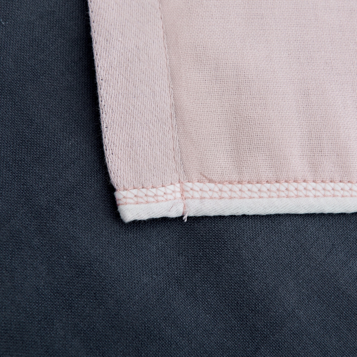 91家纺网 家纺一手货源 找家纺 朴尔家纺-毛巾被 2025新款卡通AB组合全棉纯棉层纱布枕巾 懒懒长颈鹿 52x78cm/对