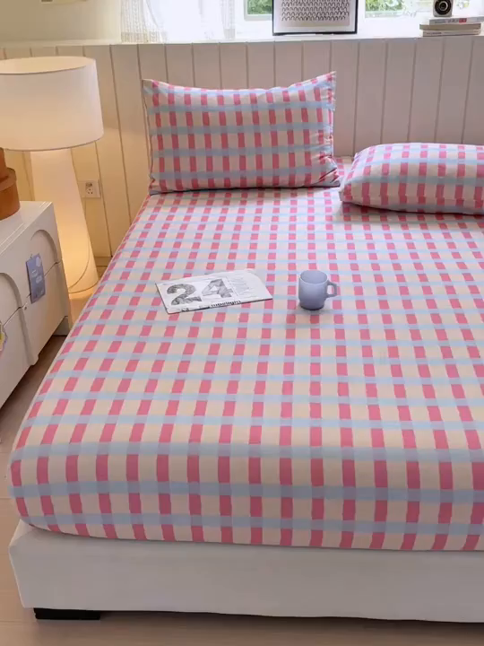 91家纺网 家纺一手货源 找家纺 如意朵 2025新款时尚印花全棉加厚磨毛床笠 艾格-粉