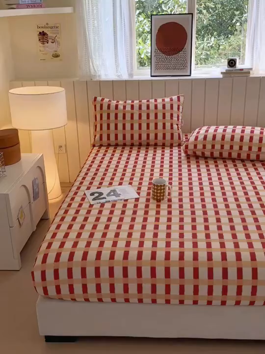 91家纺网 家纺一手货源 找家纺 如意朵 2025新款时尚印花全棉加厚磨毛床笠 艾格-红