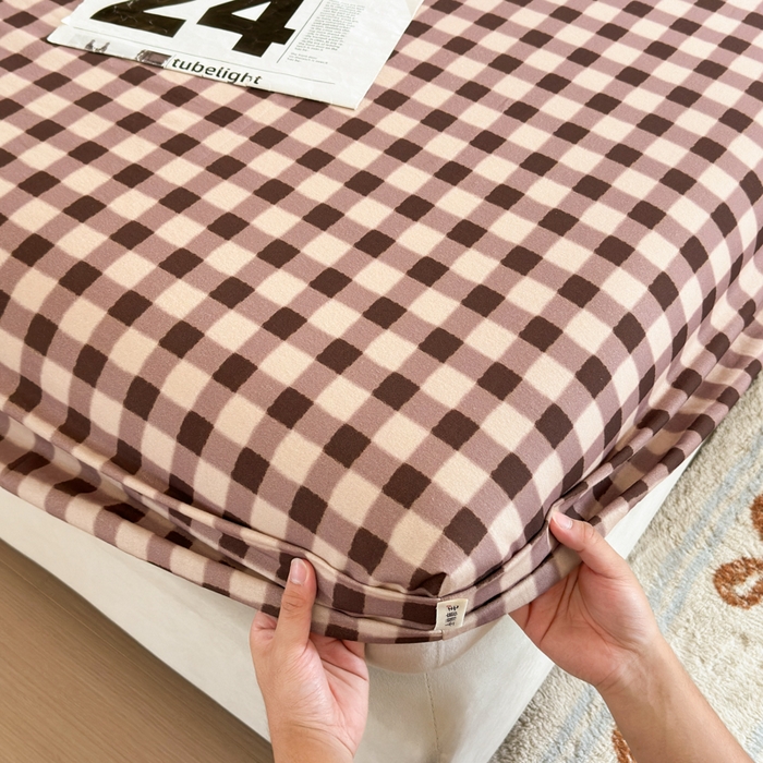 91家纺网 家纺一手货源 找家纺 如意朵 2025新款时尚印花全棉加厚磨毛床笠 可可-咖