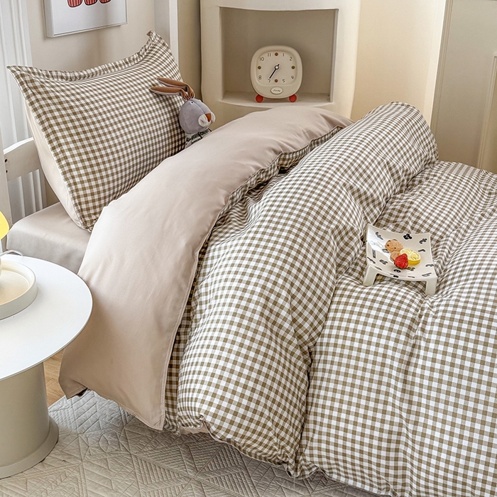 91家纺网 家纺一手货源 找家纺 南通菲度家纺 2025新款高克重芦荟棉四件套-宿舍第三批 小咖格-卡其