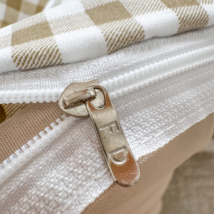 91家纺网 家纺一手货源 找家纺 南通菲度家纺 2025新款高克重芦荟棉四件套-宿舍第三批 小咖格-卡其