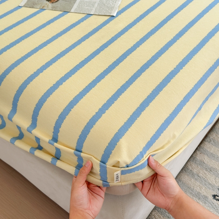 91家纺网 家纺一手货源 找家纺 如意朵 2025新款时尚印花全棉加厚磨毛床笠 奶油-蓝