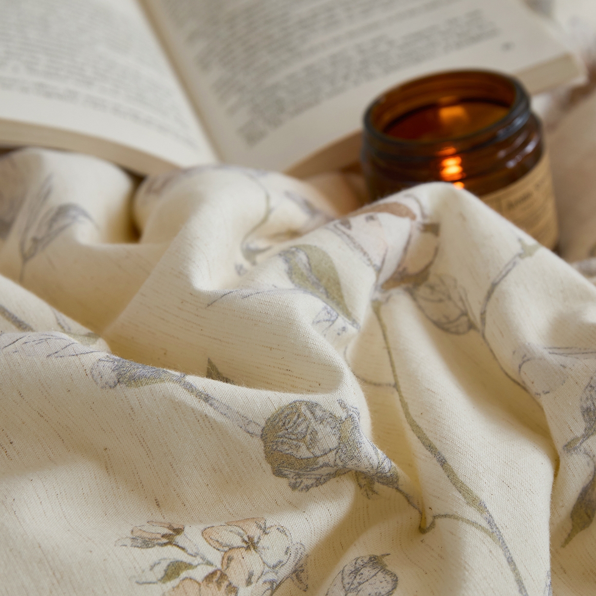 91家纺网 家纺一手货源 找家纺 禧禾 2025新款A类诧寂风棉麻大豆色织提花数码印花春秋冬被被子被芯 桃玺-印花