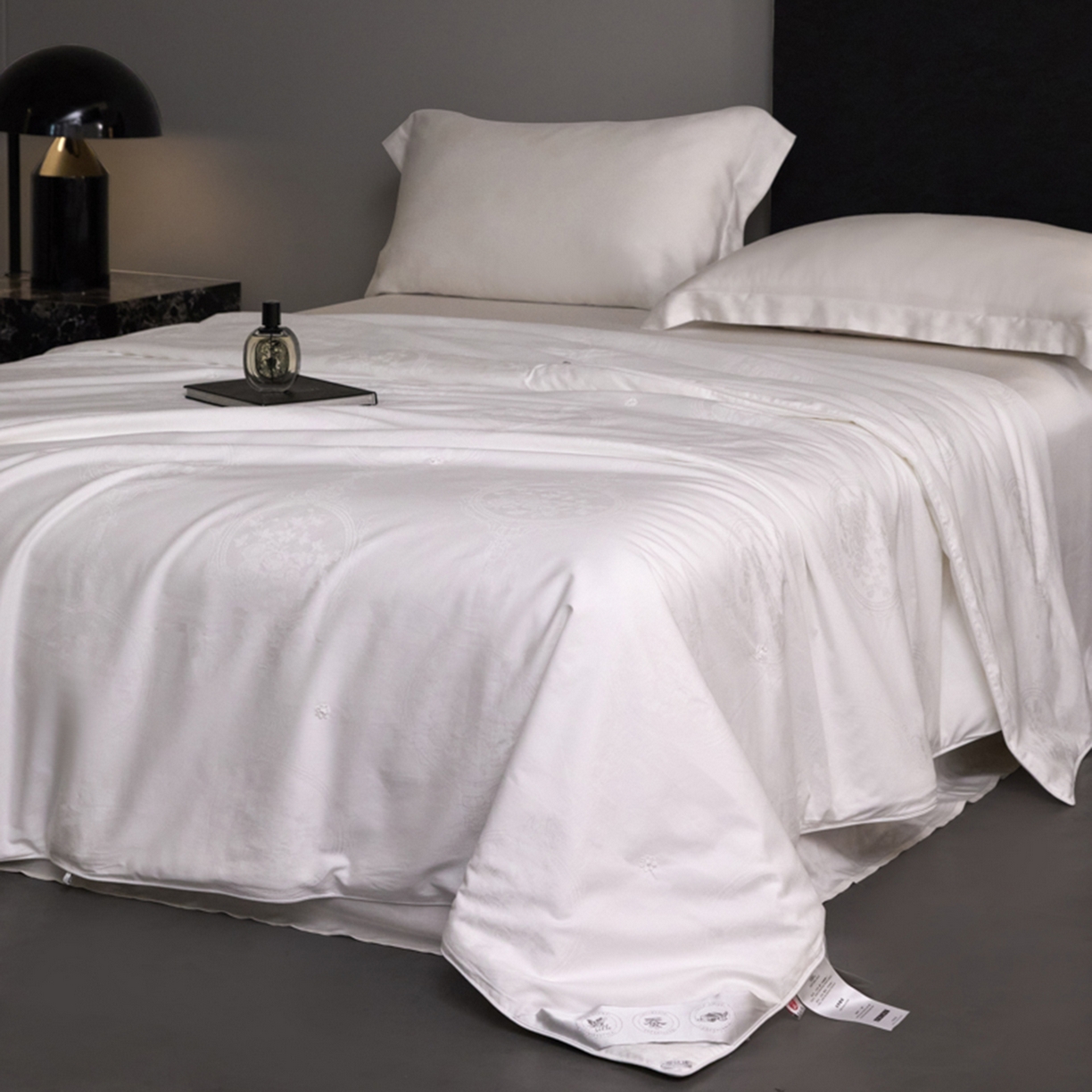 91家纺网 家纺一手货源 找家纺 （总）纪梵茜 100%桑蚕丝被子空调被双宫蚕丝春秋被全棉桑蚕丝加厚冬被芯