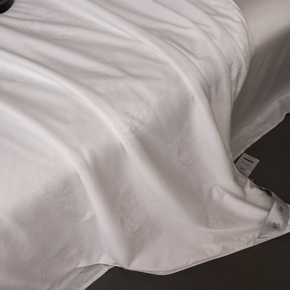 91家纺网 家纺一手货源 找家纺 （总）纪梵茜 100%桑蚕丝被子空调被双宫蚕丝春秋被全棉桑蚕丝加厚冬被芯