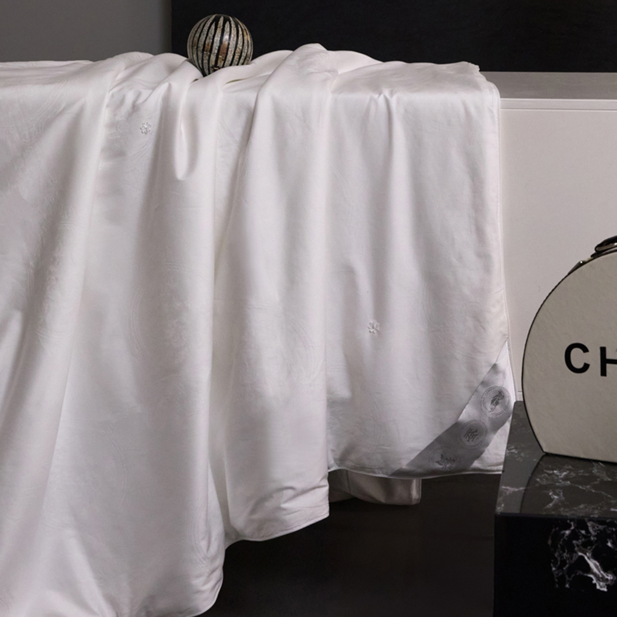 91家纺网 家纺一手货源 找家纺 （总）纪梵茜 100%桑蚕丝被子空调被双宫蚕丝春秋被全棉桑蚕丝加厚冬被芯