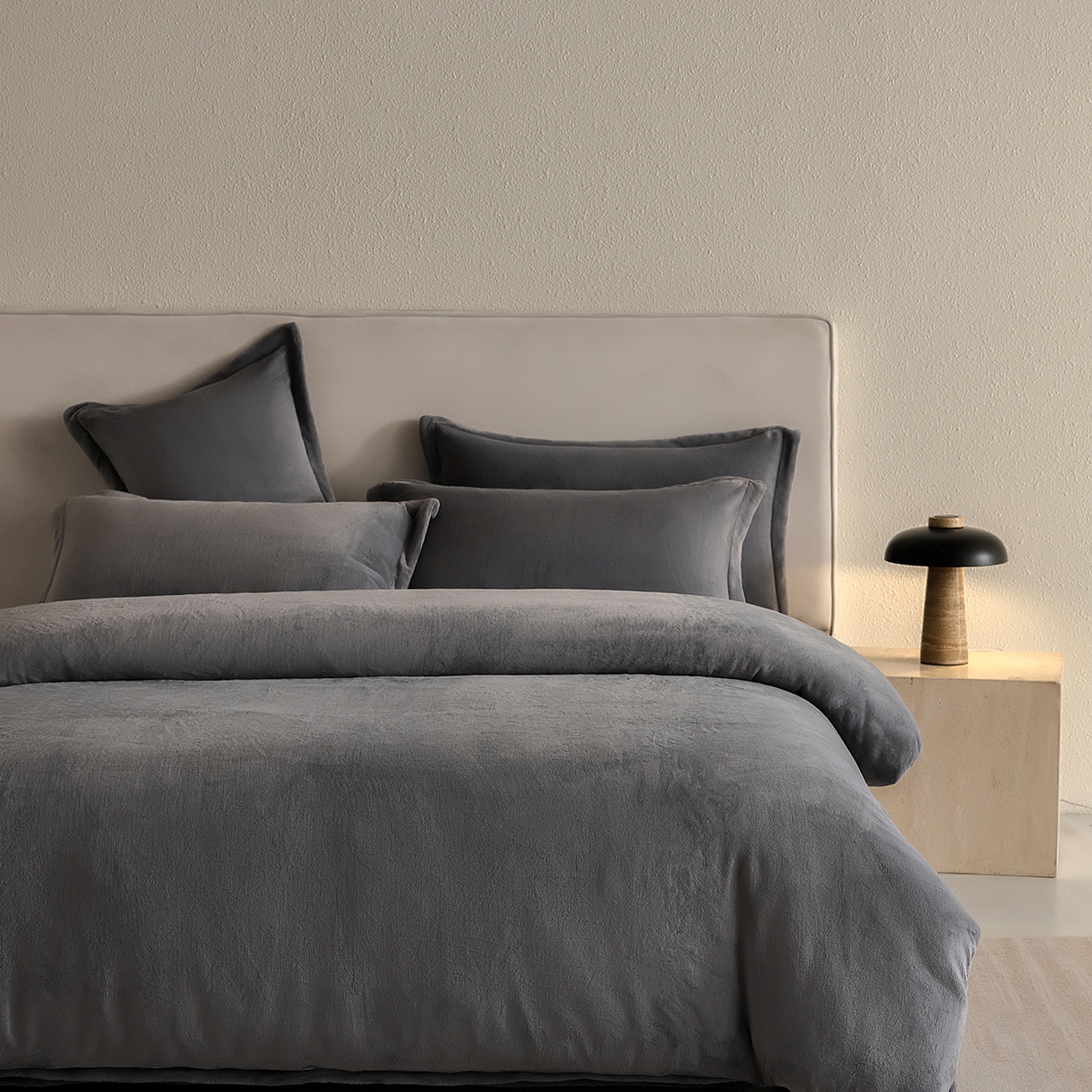 91家纺网 家纺一手货源 找家纺 （总）禧禾 2025新款A类300G醇厚速暖绒四件套-莫兰迪