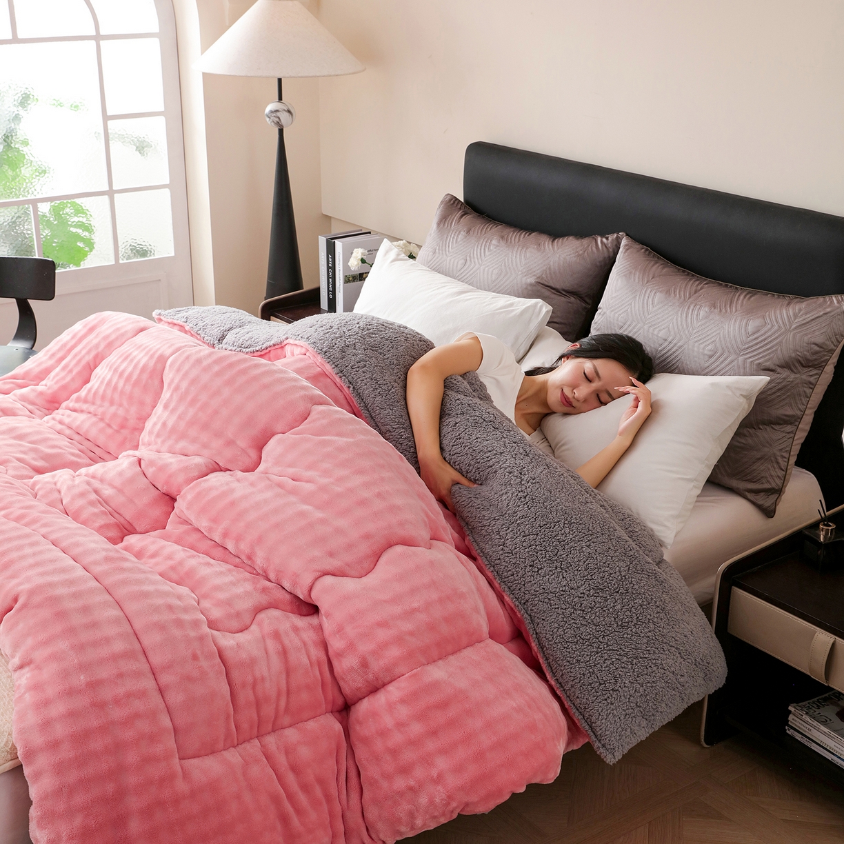 91家纺网 家纺一手货源 找家纺 金灵居 2025新款兔毛绒冬被兔毛被子被芯春秋被 兔兔绒被-豆沙粉