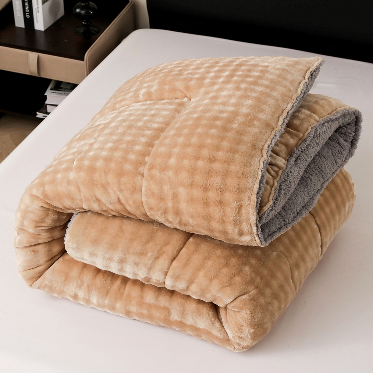 91家纺网 家纺一手货源 找家纺 金灵居 2025新款兔毛绒冬被兔毛被子被芯春秋被 兔兔绒被-卡其