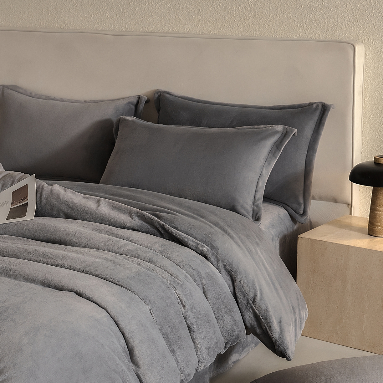 91家纺网 家纺一手货源 找家纺 禧禾 2025新款A类300G醇厚速暖绒四件套-莫兰迪 莫兰迪-高级灰