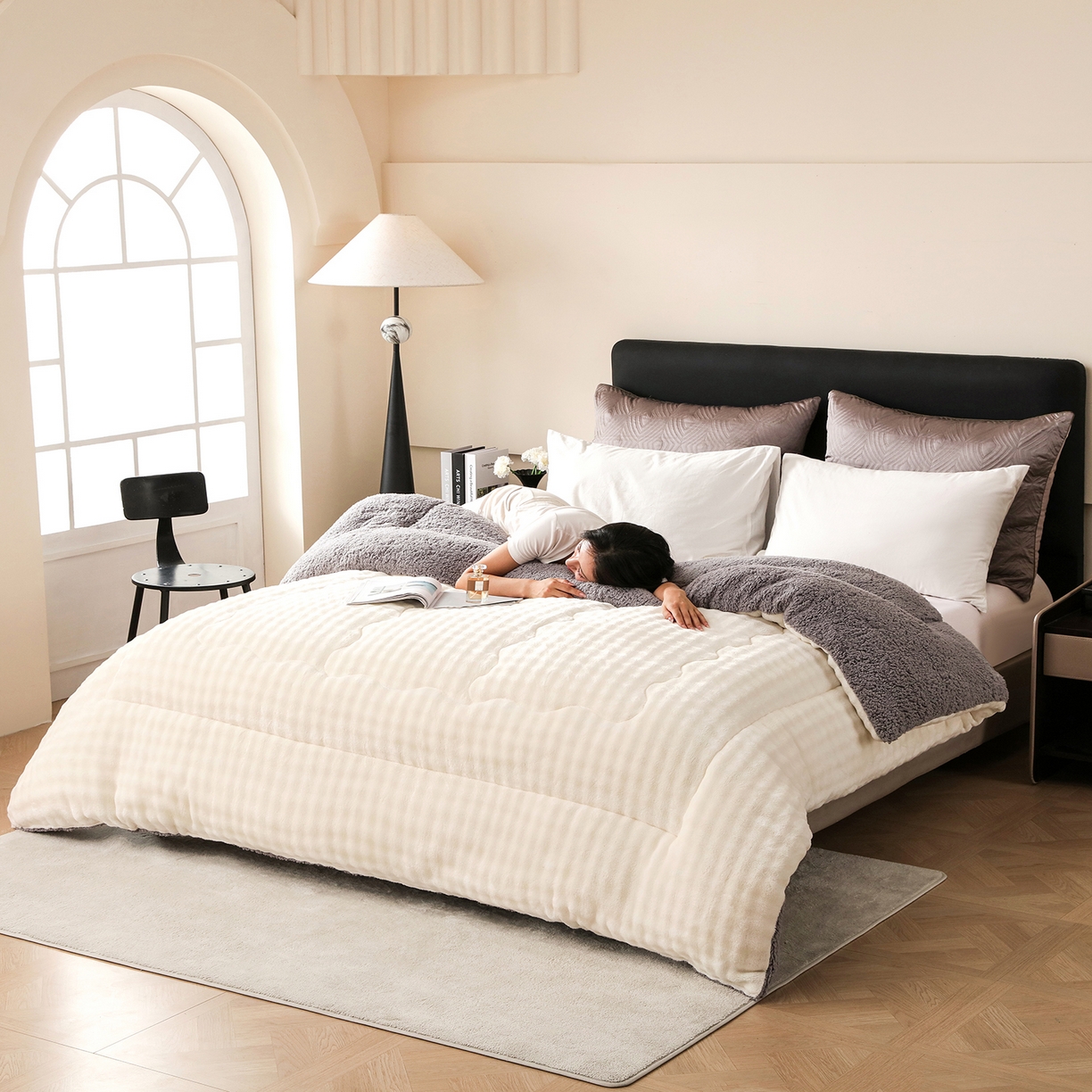 91家纺网 家纺一手货源 找家纺 金灵居 2025新款兔毛绒冬被兔毛被子被芯春秋被 兔兔绒被-米白