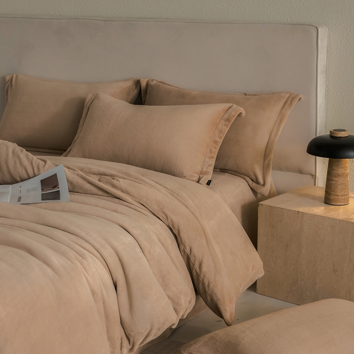 91家纺网 家纺一手货源 找家纺 禧禾 2025新款A类300G醇厚速暖绒四件套-莫兰迪 莫兰迪-秋杏咖