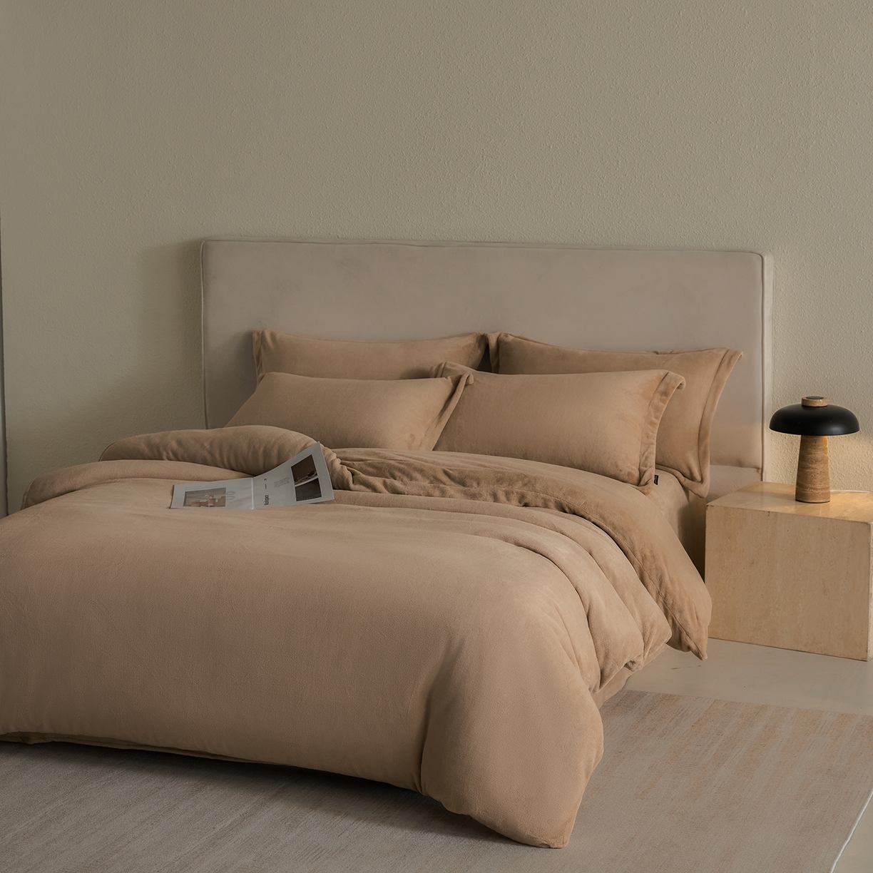 91家纺网 家纺一手货源 找家纺 禧禾 2025新款A类300G醇厚速暖绒四件套-莫兰迪 莫兰迪-秋杏咖