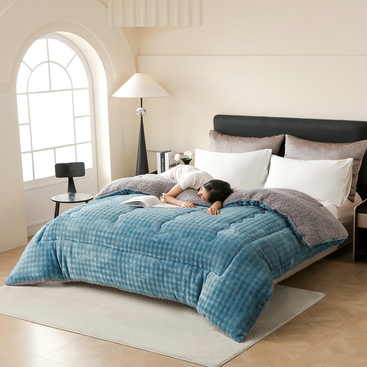 91家纺网 家纺一手货源 找家纺 金灵居 2025新款兔毛绒冬被兔毛被子被芯春秋被 兔兔绒被-蔚蓝