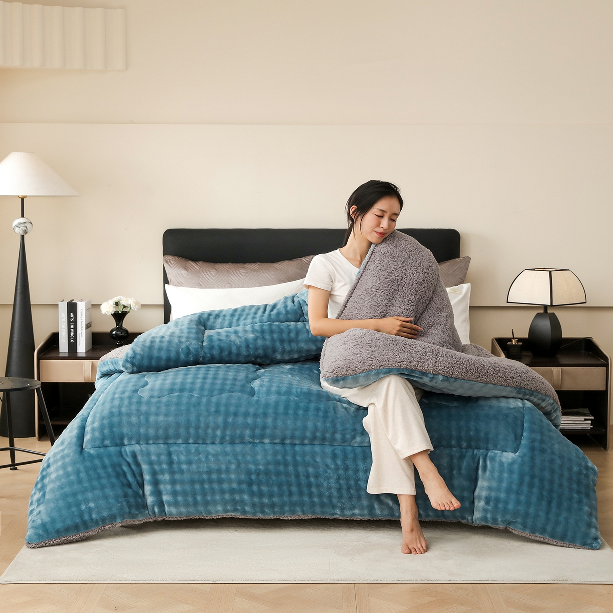 91家纺网 家纺一手货源 找家纺 金灵居 2025新款兔毛绒冬被兔毛被子被芯春秋被 兔兔绒被-蔚蓝