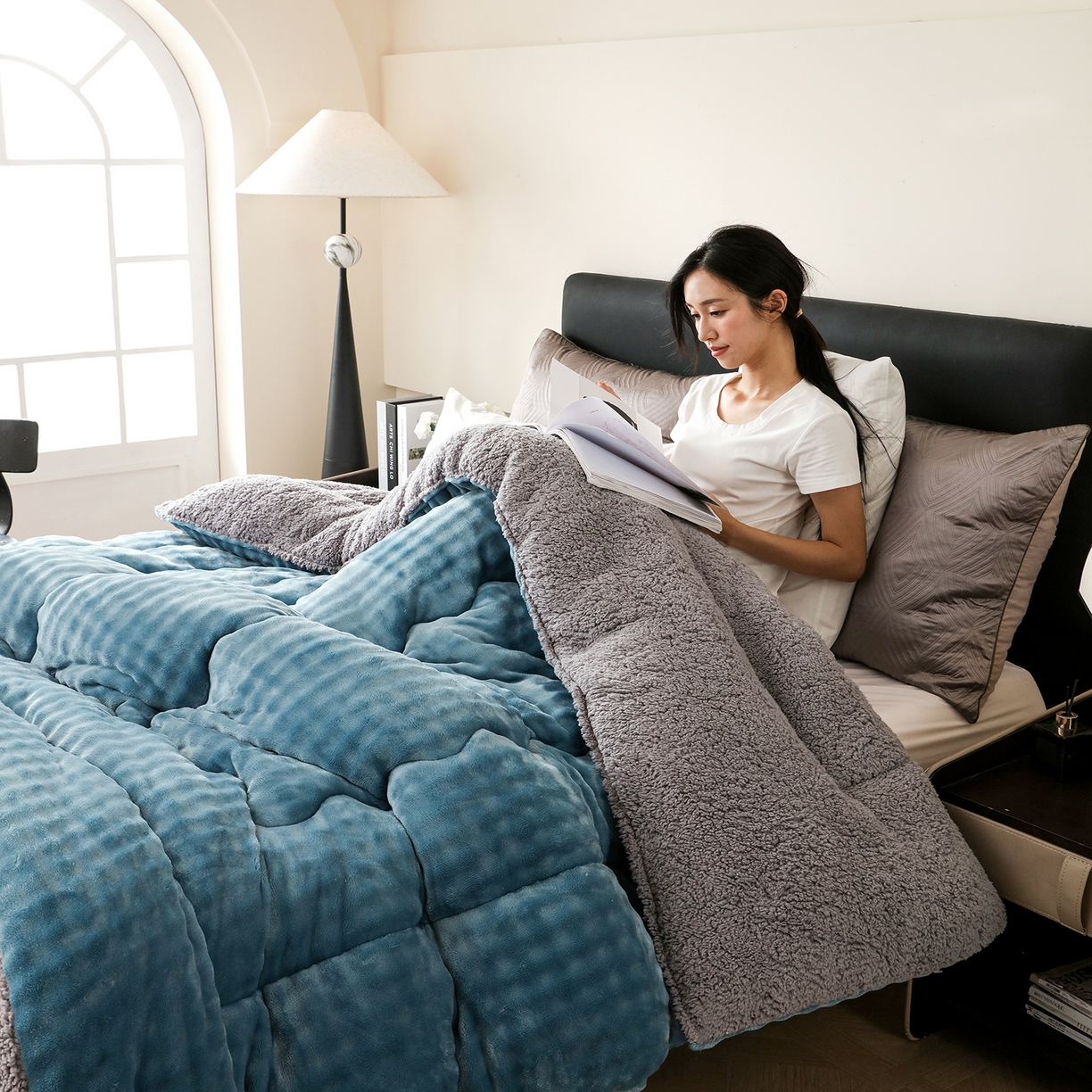 91家纺网 家纺一手货源 找家纺 金灵居 2025新款兔毛绒冬被兔毛被子被芯春秋被 兔兔绒被-蔚蓝