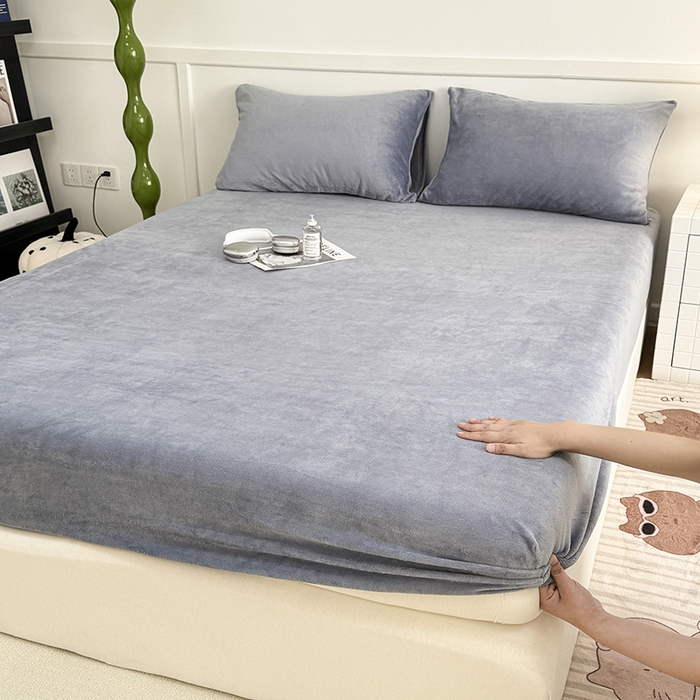 91家纺网 家纺一手货源 找家纺 觅妮家纺 2025新款200g牛奶绒床笠外贸跨境电商亚马逊速卖通床笠三件套欧美跨境平台TEMU SHE 浅灰