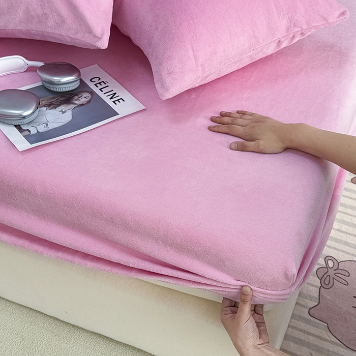 91家纺网 家纺一手货源 找家纺 觅妮家纺 2025新款200g牛奶绒床笠外贸跨境电商亚马逊速卖通床笠三件套欧美跨境平台TEMU SHE 芭比粉